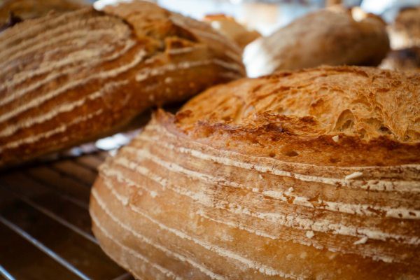 Amylases and hemicellulases for baking Amylases and hemicellulases for baking